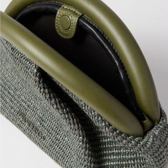 JW Anderson Green Woven Bumper Clutch - Picture 3 of 6